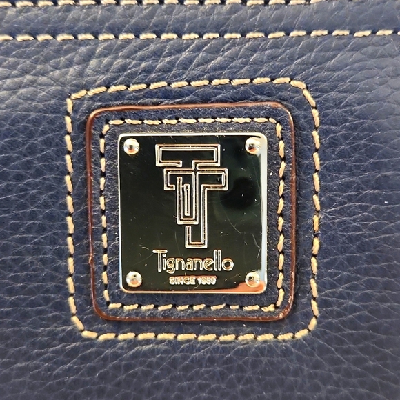 Tignanello leather crossbody and wallet - Picture 2 of 7